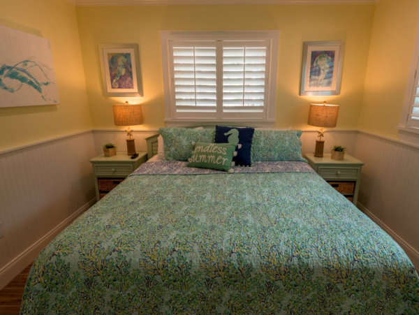 Anna Maria Five Bedroom Beach Home - Private Pool